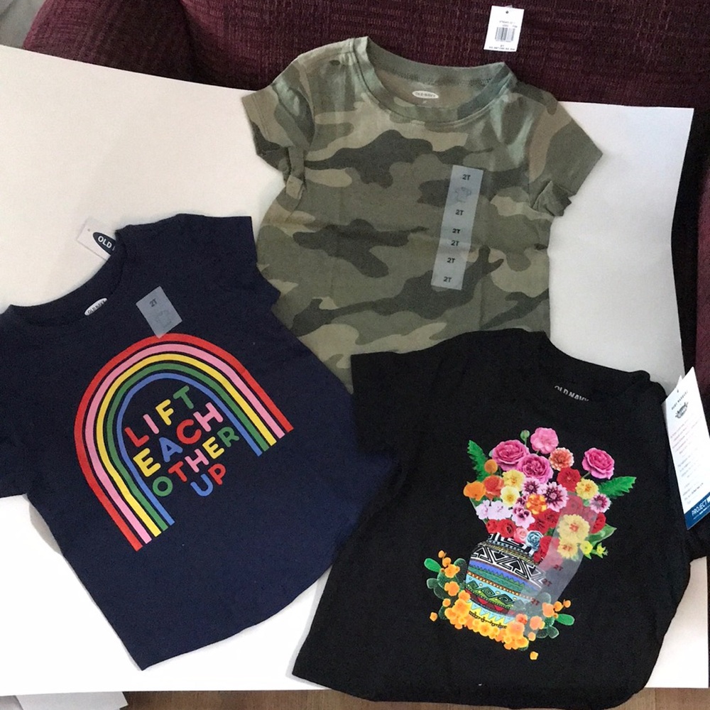 Old Navy Girl’s Size 2T Bundle of 3 Tops